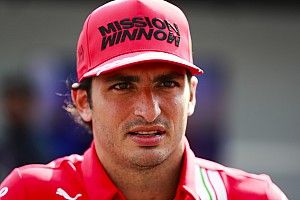 Сайнс: Ferrari не хочет уступaть AlphaTauri
