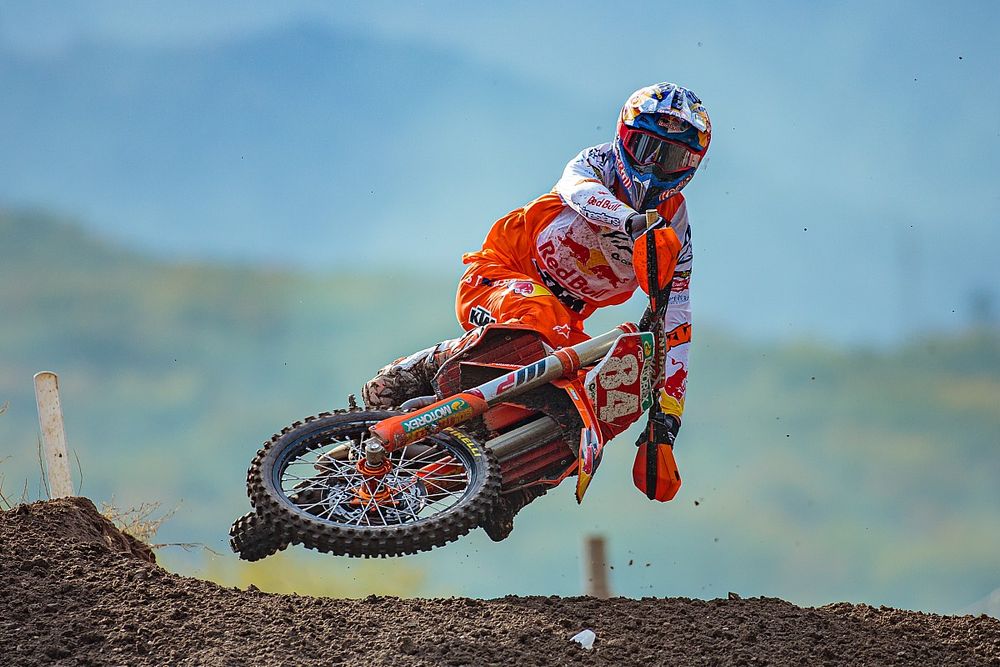 Herlings wint fysiek duel van Gajser, maar verliest WK-leiding