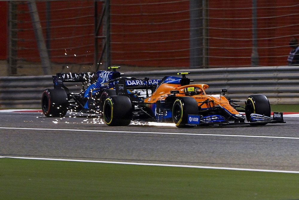 Lando Norris, McLaren MCL35M, Nicholas Latifi, Williams FW43B