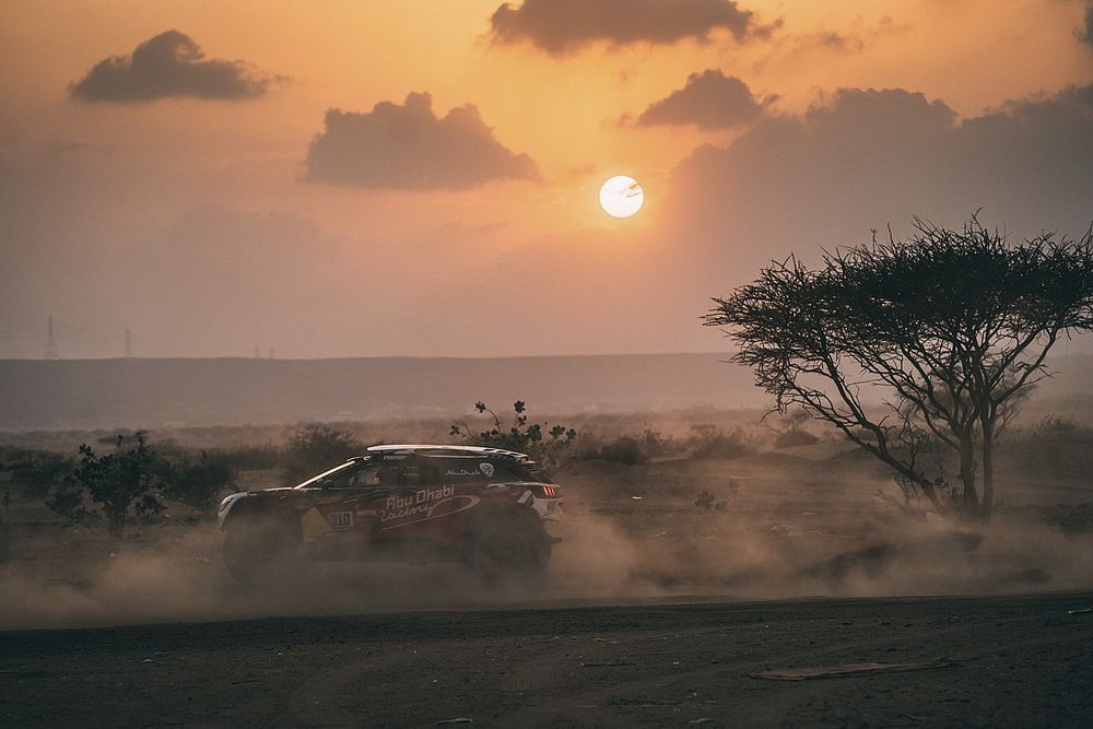 #301 Toyota Gazoo Racing: Nasser Al-Attiyah, Matthieu Baumel