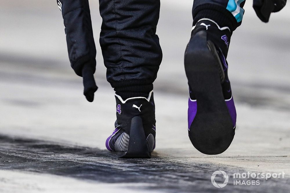 Mercedes: per la FIA corre Russell, ma Wolff chiama Hamilton