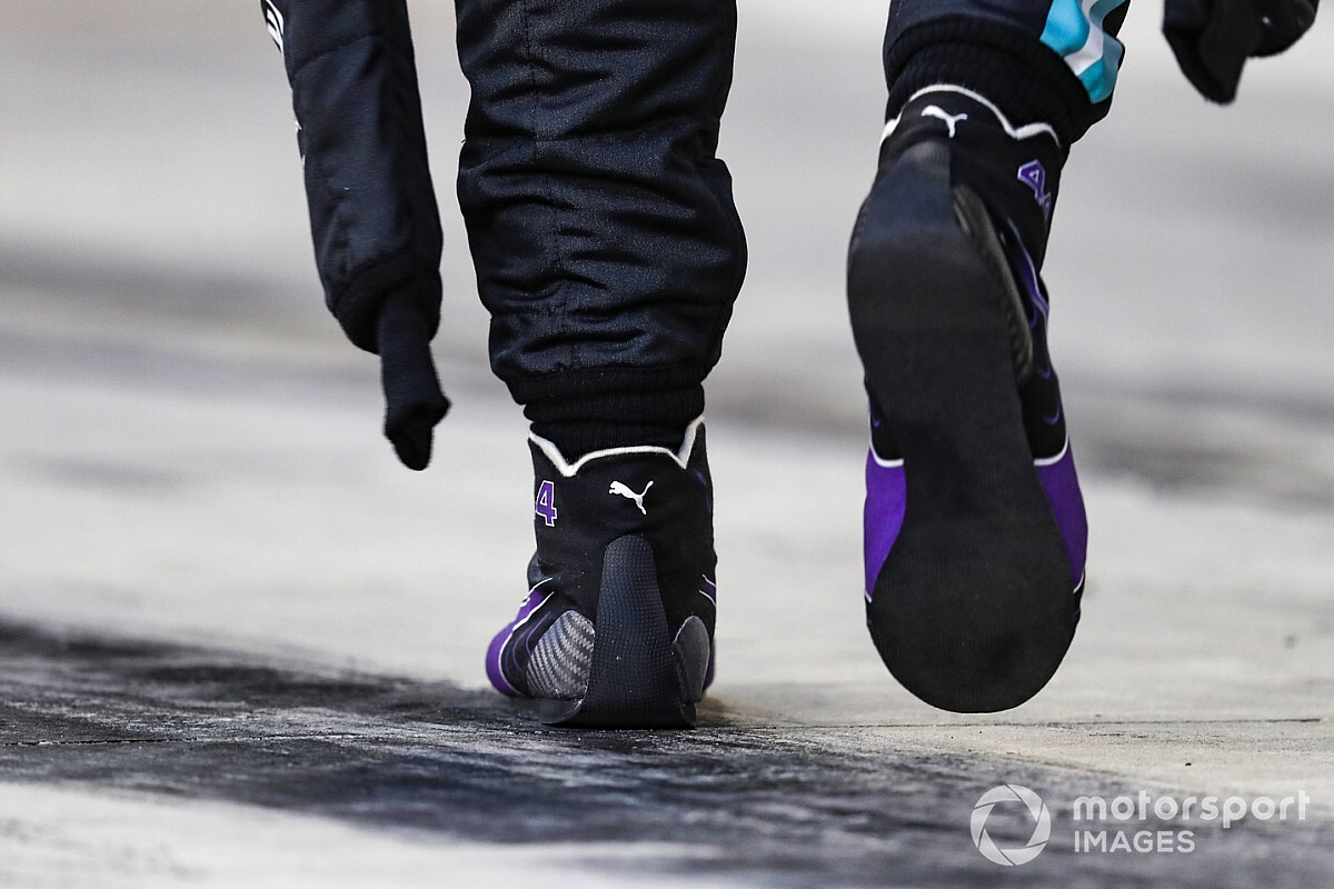 Mercedes: per la FIA corre Russell, ma Wolff chiama Hamilton
