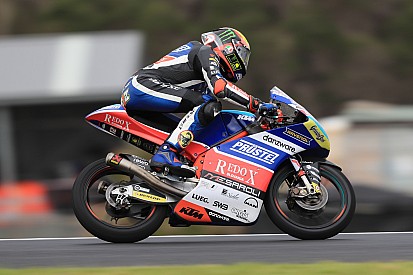 Moto3, Valencia, Libere 3: senza pioggia Bezzecchi guida la tripletta italiana