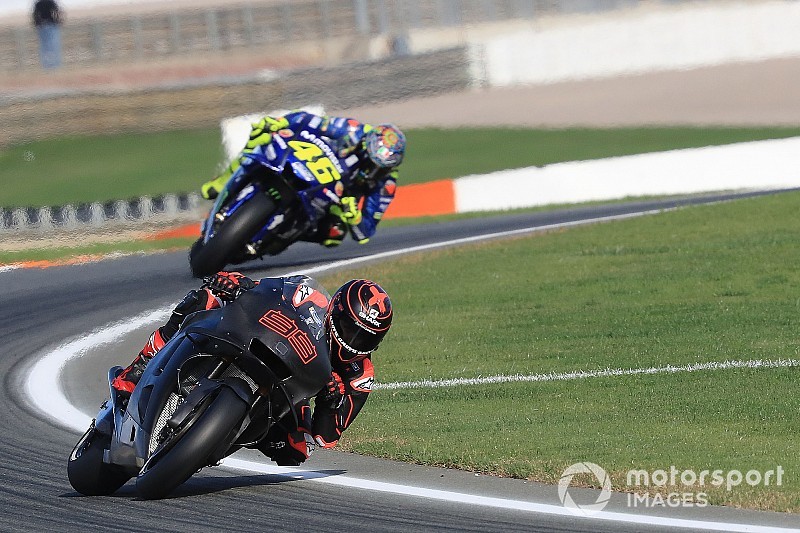 Rossi, felicitado por sus "enemigos íntimos" en su 40 cumpleaños