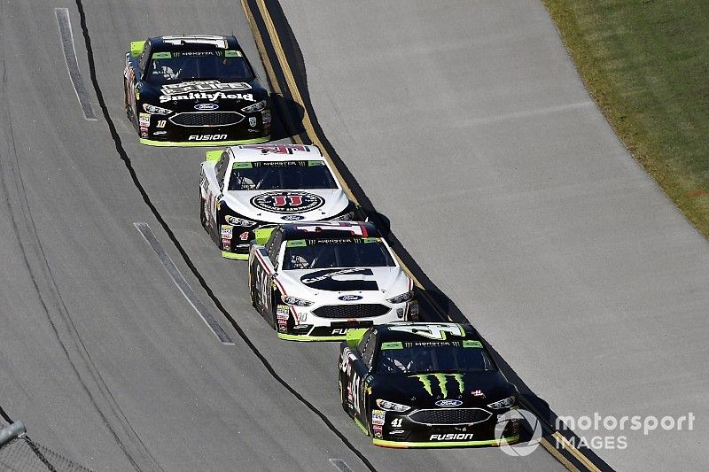 Harvick: SHR's plan was "all about survive and advance"