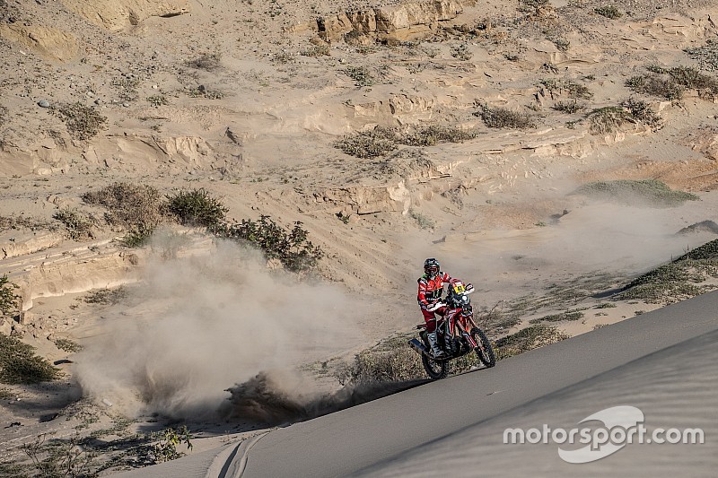 Benavides, primer sancionado por información adicional en el roadbook