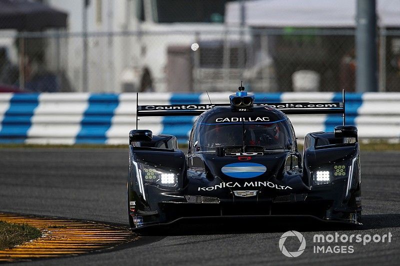 #10 Konica Minolta Cadillac DPi-V.R. Cadillac DPi, DPi: Renger Van Der Zande, Jordan Taylor, Fernando Alonso Diaz, Kamui Kobayashi