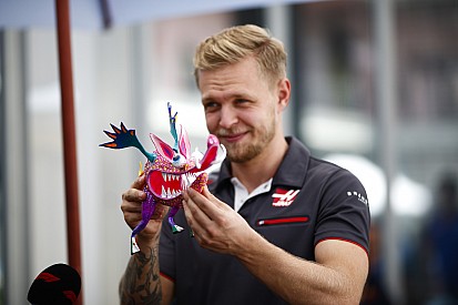 Magnussen a tükröt hibáztatja a Japánban történtek miatt