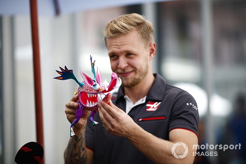 Magnussen a tükröt hibáztatja a Japánban történtek miatt