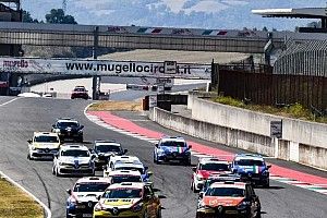 Francia vince al Mugello Gara 1 dopo una volata finale con Ricciarini