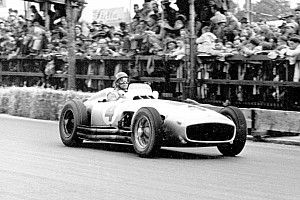 F1 tarihinde bugün: Fangio ikinci kez şampiyon oluyor