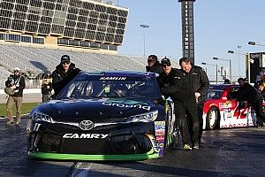 Denny Hamlin leads final Sprint Cup practice at Atlanta