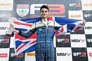 Formel 3: Britischer Teenager bricht Rekord von Ayrton Senna