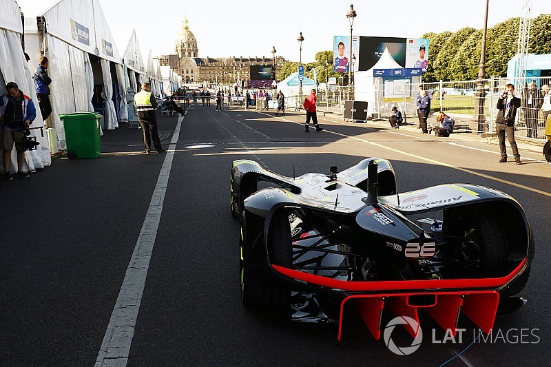 La Roborace réalise son premier run public à l'ePrix de Paris