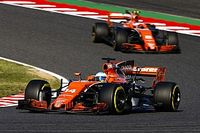 В Pirelli предложили McLaren выставить на тесты две машины вместо одной