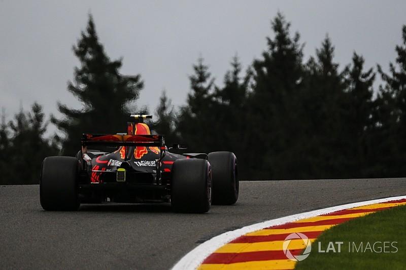 【F1】ピレリ、タイヤ振動問題を調査。特定の周波数がマシンを壊す?