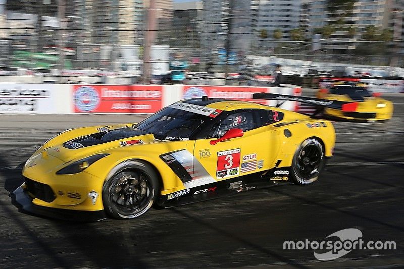 #3 Corvette Racing Chevrolet Corvette C7.R: Antonio Garcia, Jan Magnussen