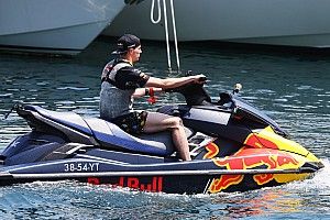 Zomervakantie: Wat doen Max Verstappen en zijn F1-collega's?