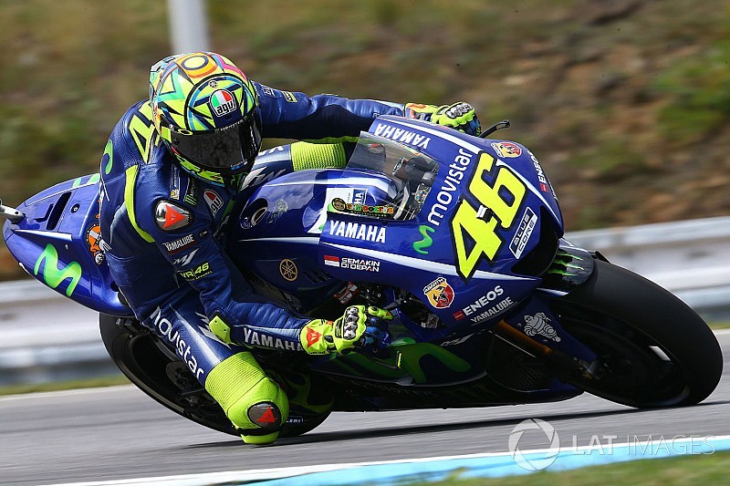 Rossi senang start kedua di belakang Marquez