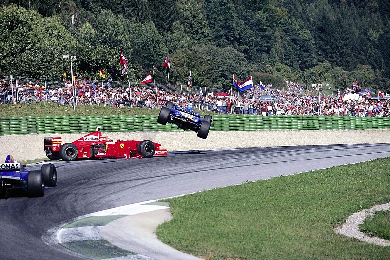 Rázós jelenetek az Osztrák Nagydíjról: Schumacher, Montoya, Coulthard…