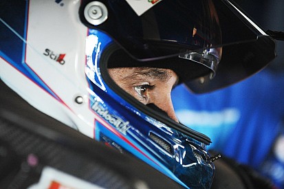 Sadler's late-race gamble isn't enough to earn him Xfinity title