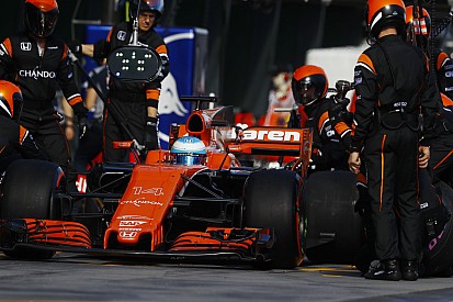 A McLaren Kínában és Bahreinben is vért fog izzadni