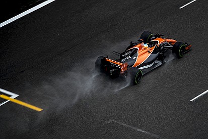 Három hónapja van a McLarennek, hogy meggyőzze Alonsót a maradásról