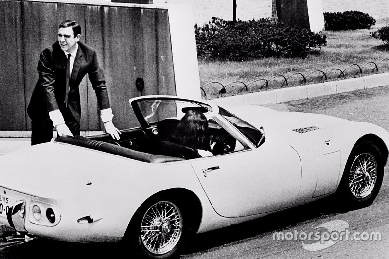 Quand James Bond prenait place dans une Toyota