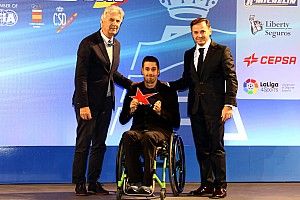 Lascorz recibe el Trofeo María de Villota a la superación