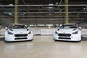 Penyerahan perdana Hyundai i30 N TCR ke konsumen