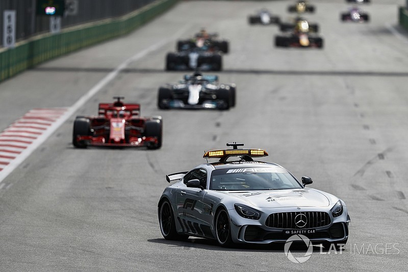 Hamilton piensa que Vettel rompió las reglas en Bakú