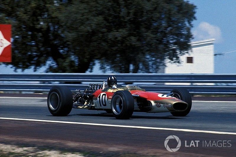 Alonso é 8º a ter dois terços da Tríplice Coroa; veja outros