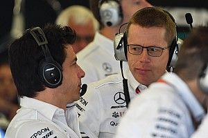Mercedes: "Problemen komen niet door vertrek hoofd motorafdeling"