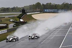 Barber IndyCar: Race red-flagged, drivers out of cockpits