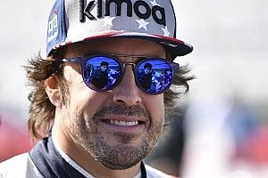 Алонсо не смог скрыть улыбку после обкатки нового McLaren