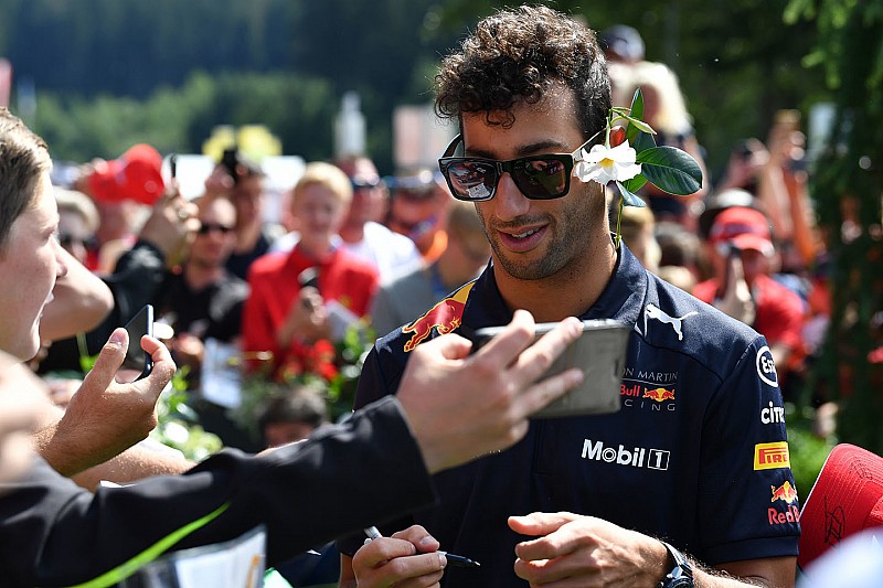 Így köszöntötték a születésnapos Ricciardót a Red Bull Ringen