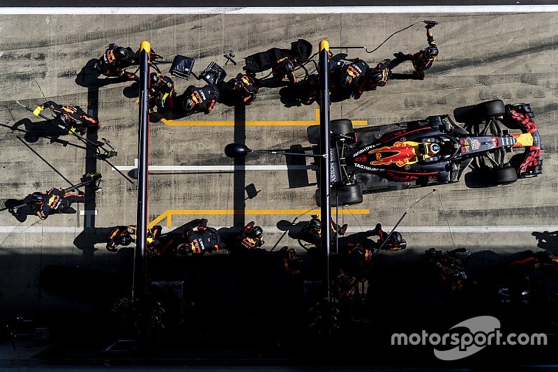 Red Bull: „Mindent megadtunk Ricciardónak, de neki ez sem volt elég”