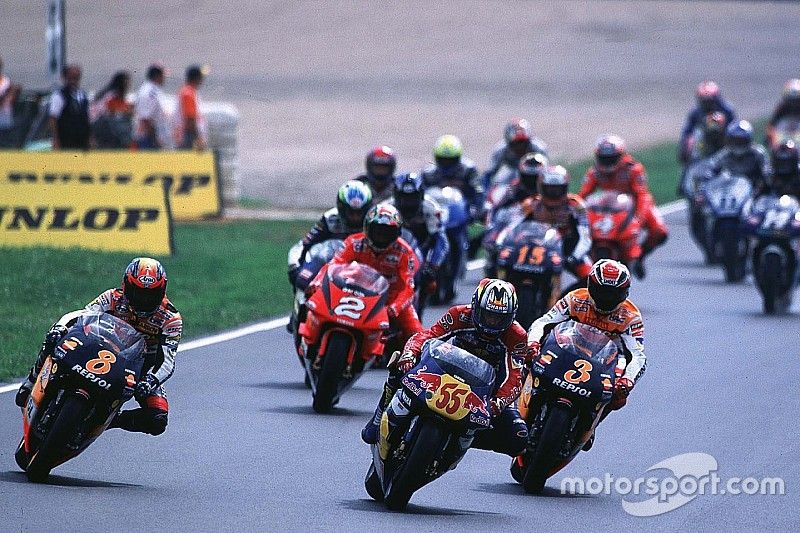 Zarco y Quartararo buscan emular a Laconi 20 años después
