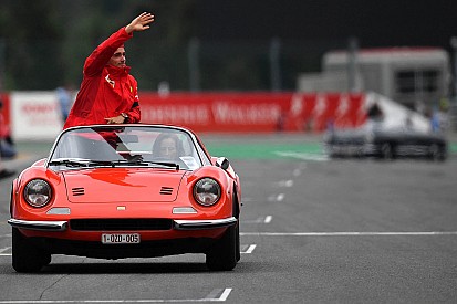 Leclerc duplázni készül a Ferrarival: irány Monza!
