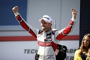 Green vince Gara 2 al Nürburgring, Rast è Campione col brivido!
