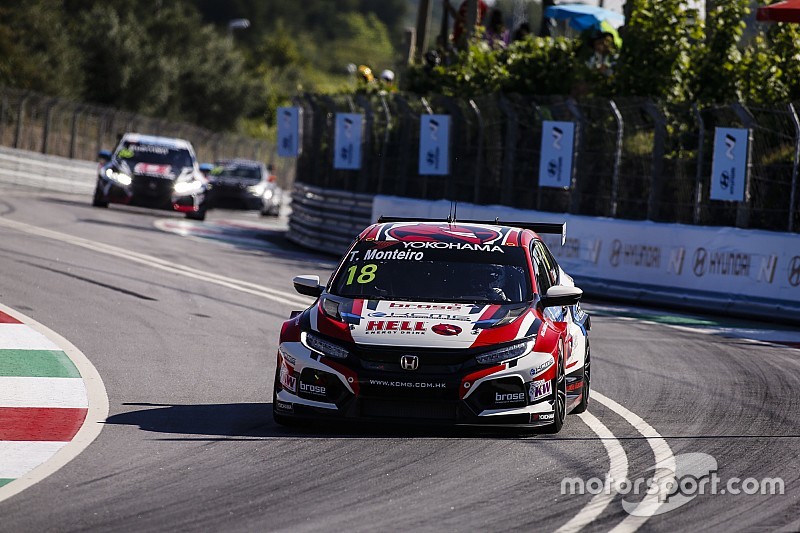 Portugal WTCR: Monteiro scores first win since return