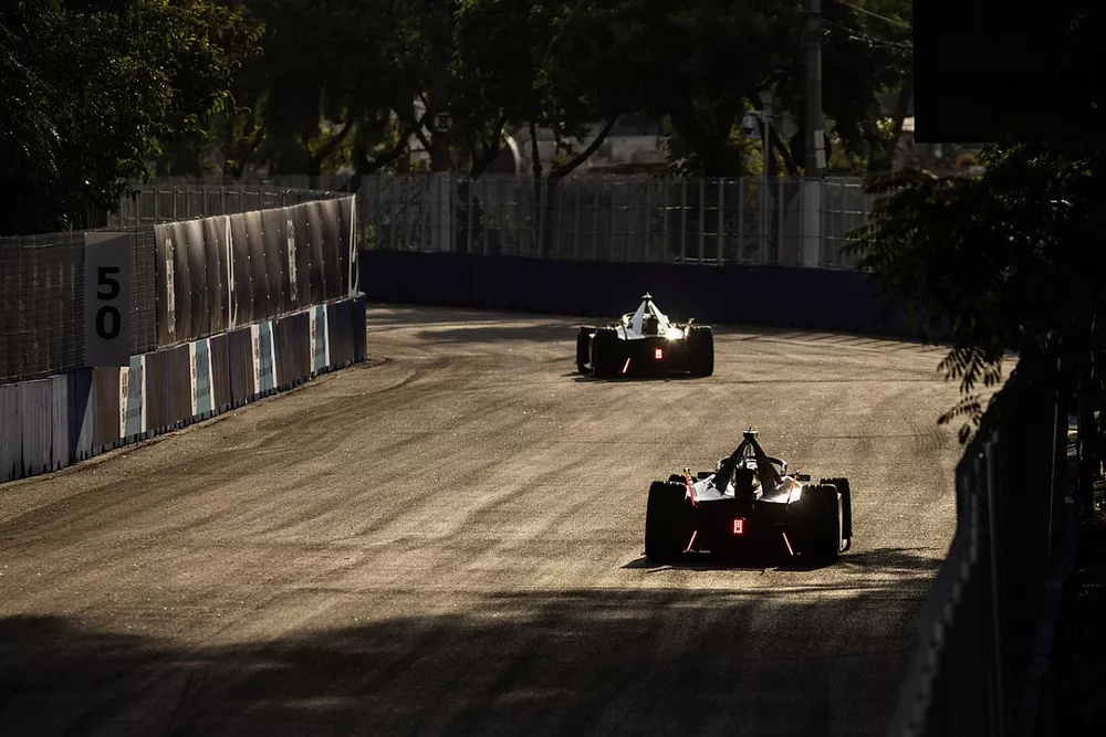 Sergio Sette Camara, NIO 333 FE Team, NIO 333 ER9