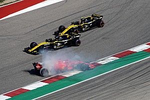 Sebastian Vettel: Sind "Abtriebslöcher" schuld an den vielen Drehern?