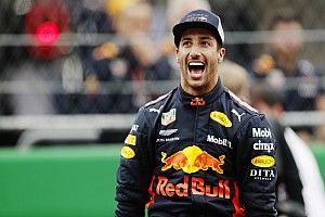 Ricciardo urla di gioia: "Non pensavo di essere in pole, sono esploso!"