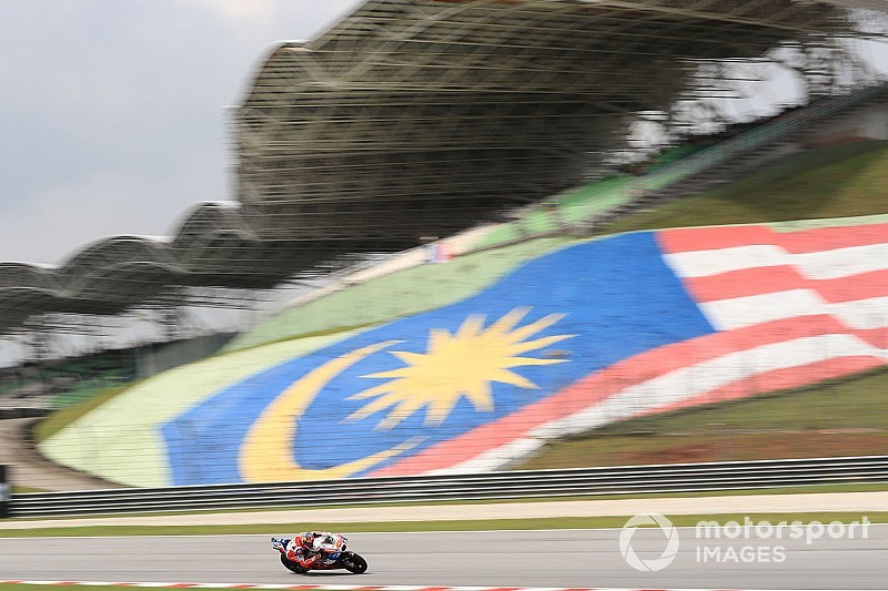 El GP de Malasia adelanta las carreras dos horas por la lluvia