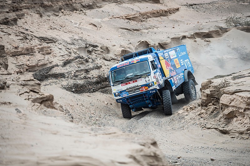 Dakar, Camion, Tappa 4: Karginov si ripete dopo un clamoroso rush finale