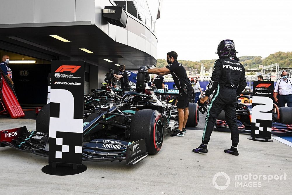Videó: Hamilton újabb pole-köre, amit majdnem meg sem futhatott