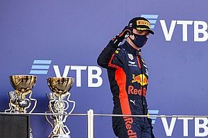 Internationale media over Verstappen en straf Hamilton in Rusland