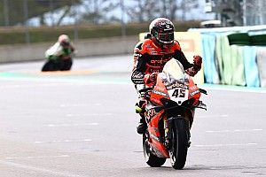 Estoril WSBK: Cuma gününün lideri Redding, Toprak ikinci!