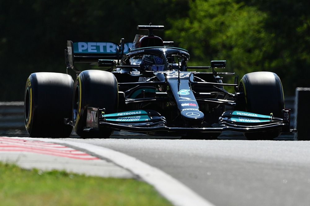 Hamilton est "optimiste" malgré les températures "extrêmes"